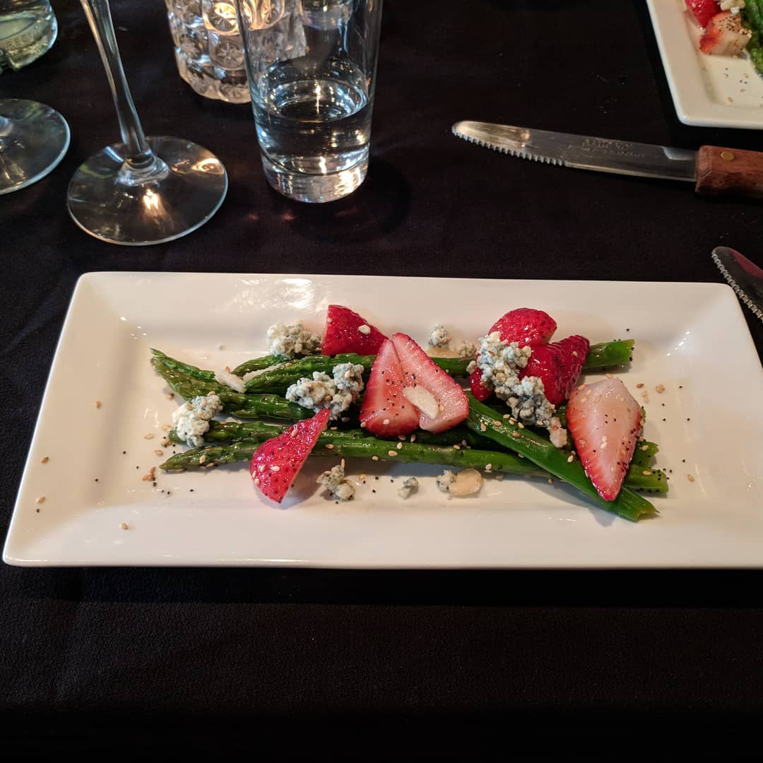 Strawberry and asparagus salad with candied almond and toasted Poppy and sesame seeds #craftedstl #pairingdinner #foodporn