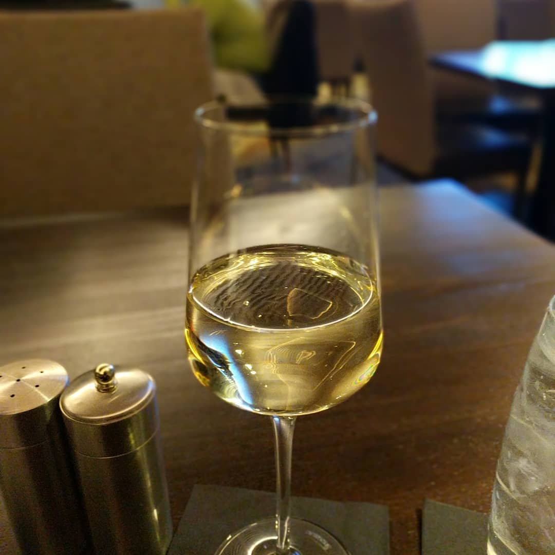 Starting dinner tonight with a nice Sauv Blanc #kansascity #foodporn 
In part thanks to a roughly 1 hour delay my flight to Chicago picked up. But I will be back… This place is nice.