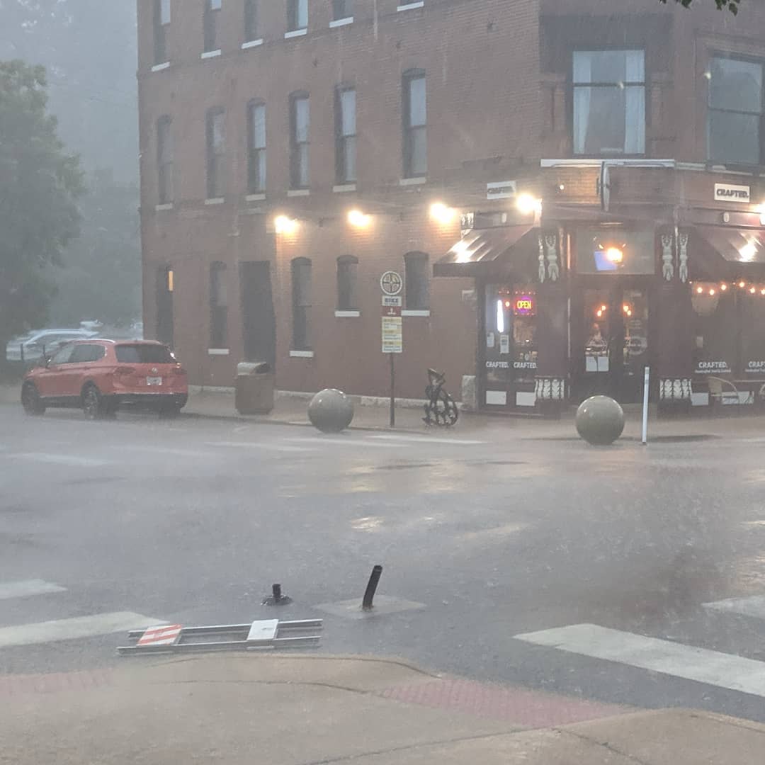 It’s drizzling a little at #craftedstl So much so that even one of the #ingrassiaballs has gotten tired of it and buggered off…