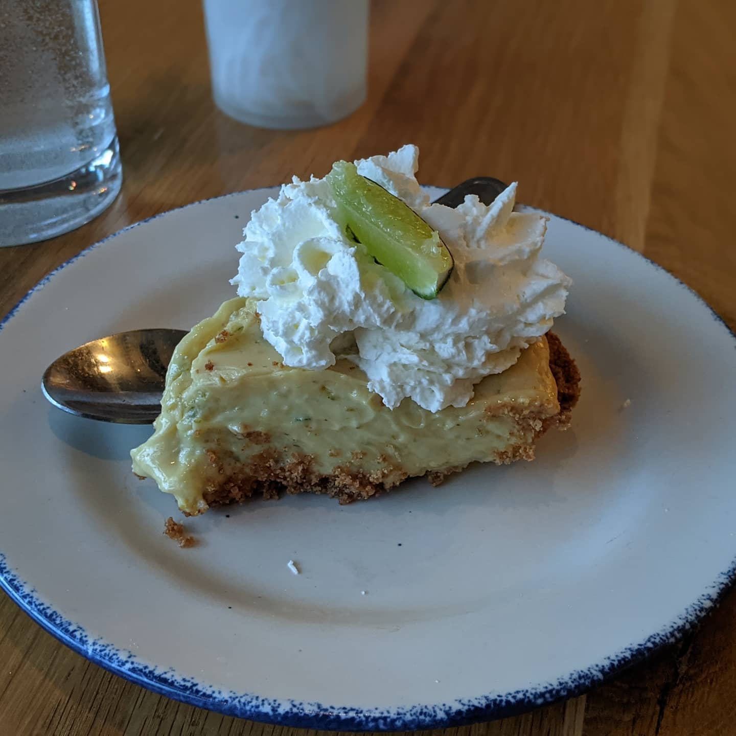 Well, I couldnt resist. Key lime pie. And yes, one of the best I've ever had #lindeyslakehouseflats #cleveland #foodporn