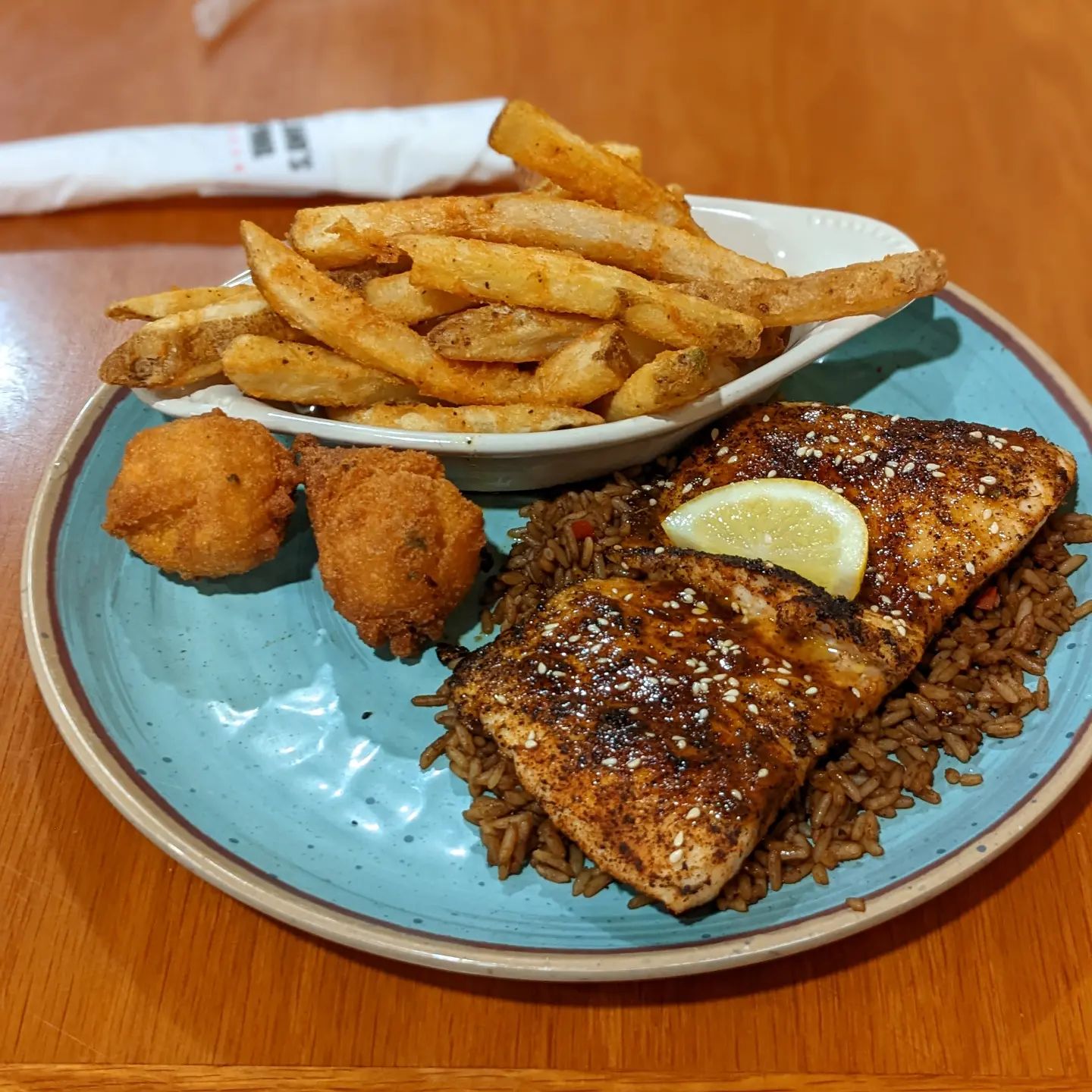 #foodporn dinner in Paducah Kentucky. Bourbon glazed mahi mahi with salt and pepper fries. So freaking good!!!